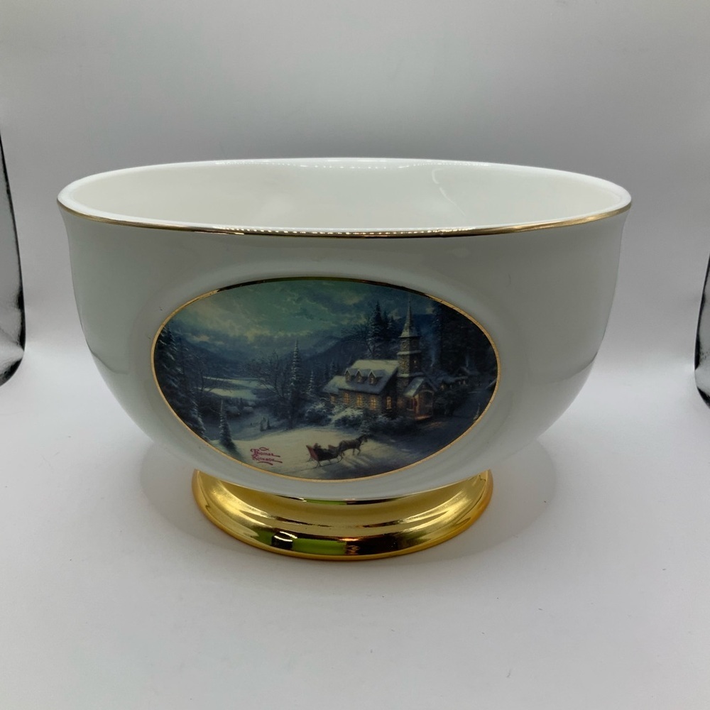 Thomas Kinkade Vintage Sunday Evening Sleigh Ride Porcelain Gold Trim Bowl